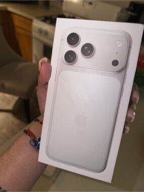 Apple iPhone Pro Max 2TB